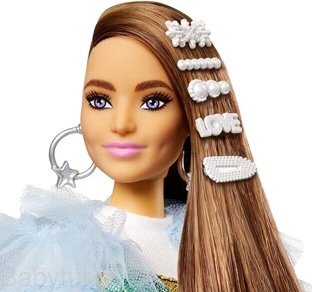 Кукла Barbie Экстра в голубой куртке с оборками GYJ78