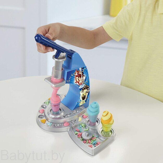 Игровой набор Play-Doh Мороженое с глазурью E6688