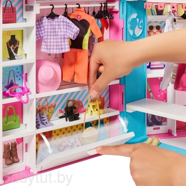 Шкаф Barbie с куклой и аксессуарами GBK10