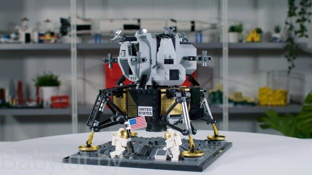 Конструктор Lego Creator Expert Лунный модуль корабля «Апполон 11» НАСА 10266