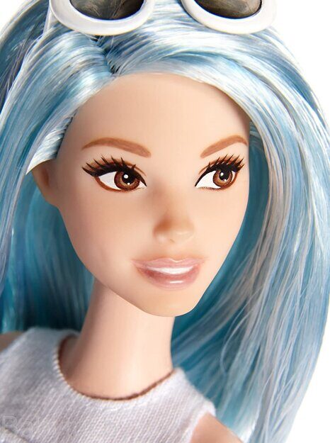 Кукла Barbie Игра с модой DYY99