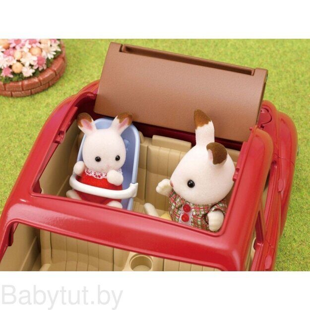 Игровой набор Sylvanian Families Семейный автомобиль 5448