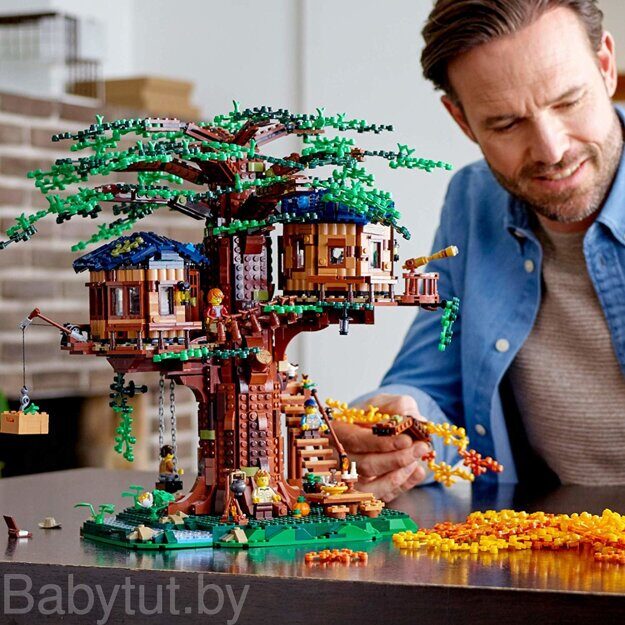 Конструктор Lego Ideas Дом на дереве 21318