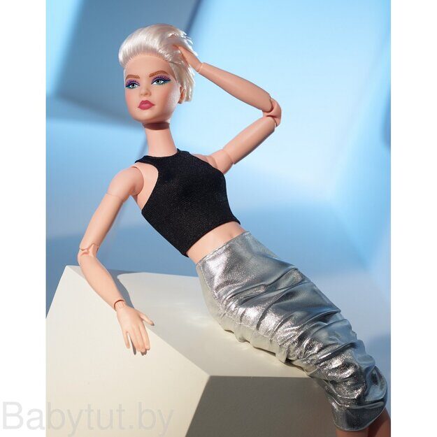 Кукла Barbie Looks Блондинка с короткой стрижкой HCB78