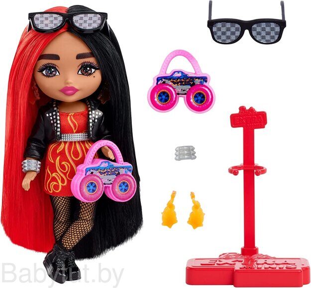 Кукла Barbie Экстра Minis с красно-черными волосами HKP88