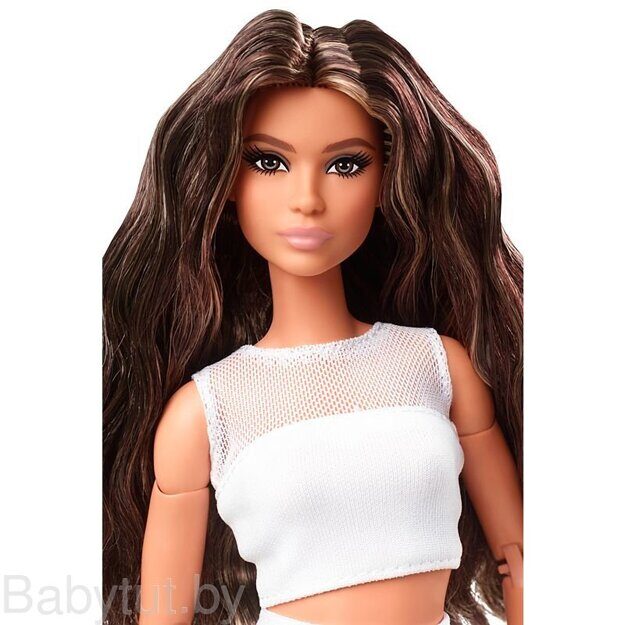 Кукла Barbie Looks Брюнетка с волнистыми волосами GTD89