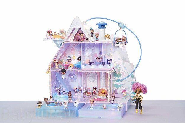 Зимний дом-шале с семьей кукол LOL Surprise Winter Disco Chalet 562207