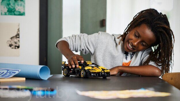 Конструктор Lego Technic Bugatti Bolide 42151