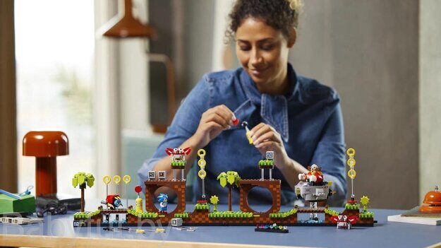 Конструктор LEGO Ideas Ежик Соник - зона Грин Хилл 21331