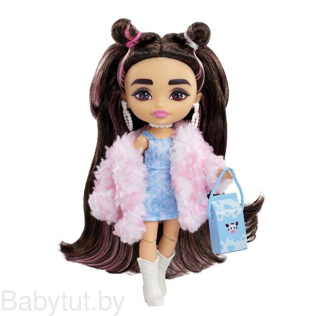 Кукла Barbie Экстра Minis в розовой шубке HKP90
